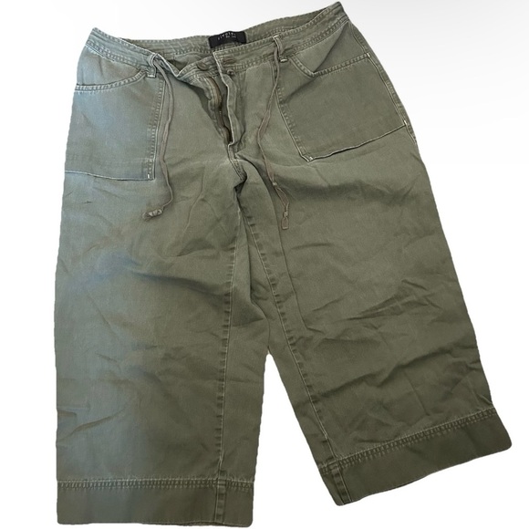 Riveted By Lee Green Cargo Capri Pants Size 16 - Picture 1 of 4